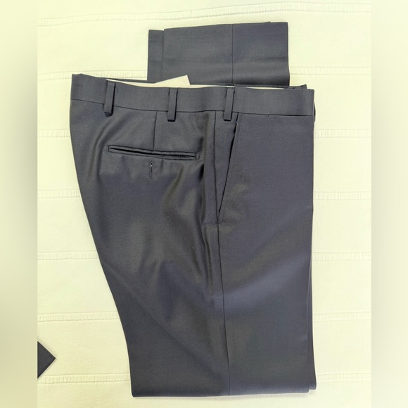 SuitSupply Men's Navy Suit 38 - Picture 10 of 14